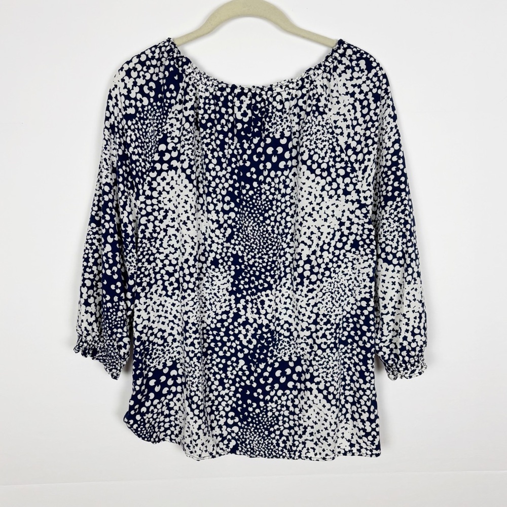 Talbots Abstract Clover Blouse Navy White Size Large - Picture 3 of 8
